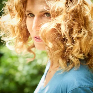 Sophie B. Hawkins avatar