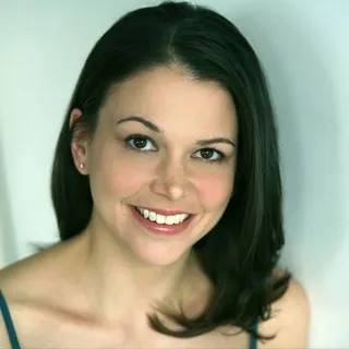 Sutton Foster avatar