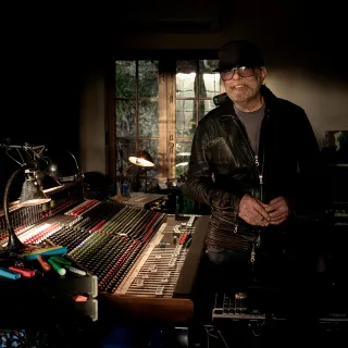 Daniel Lanois avatar