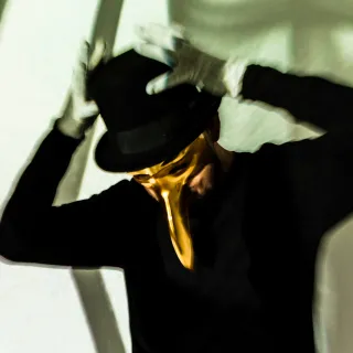 Claptone avatar