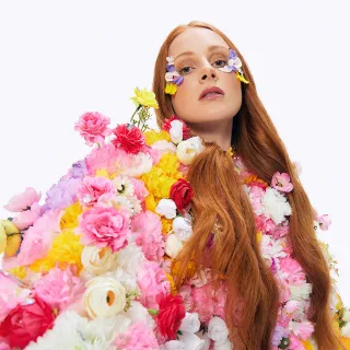 Vera Blue avatar