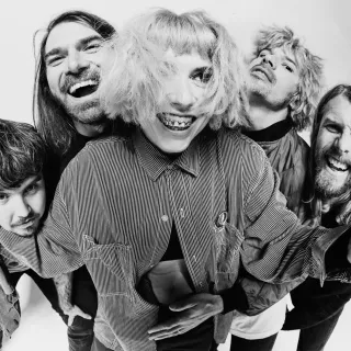 Grouplove avatar