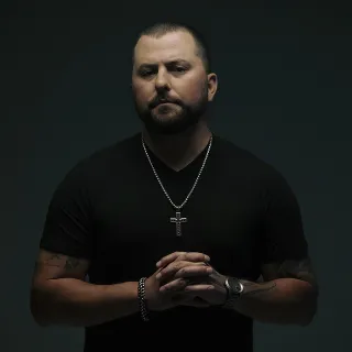 Tyler Farr avatar