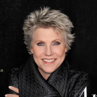 Anne Murray avatar